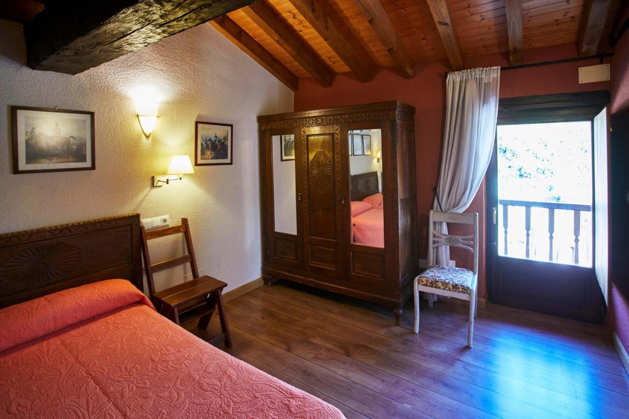 Sendero Del Saja-Besaya Guest House Cobejo Exterior photo