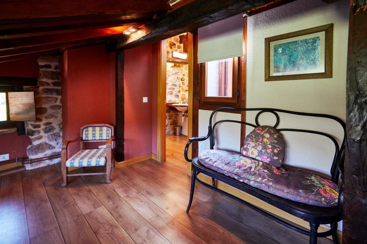 Sendero Del Saja-Besaya Guest House Cobejo Exterior photo