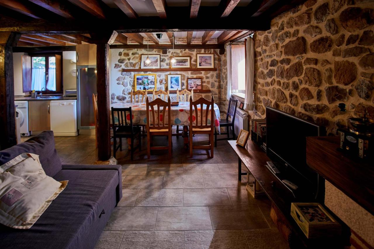 Sendero Del Saja-Besaya Guest House Cobejo Exterior photo